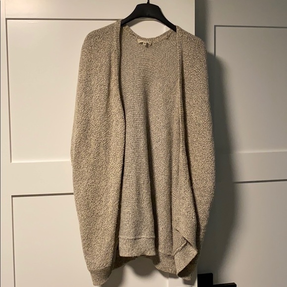 Aritzia cardigan - Picture 3 of 5